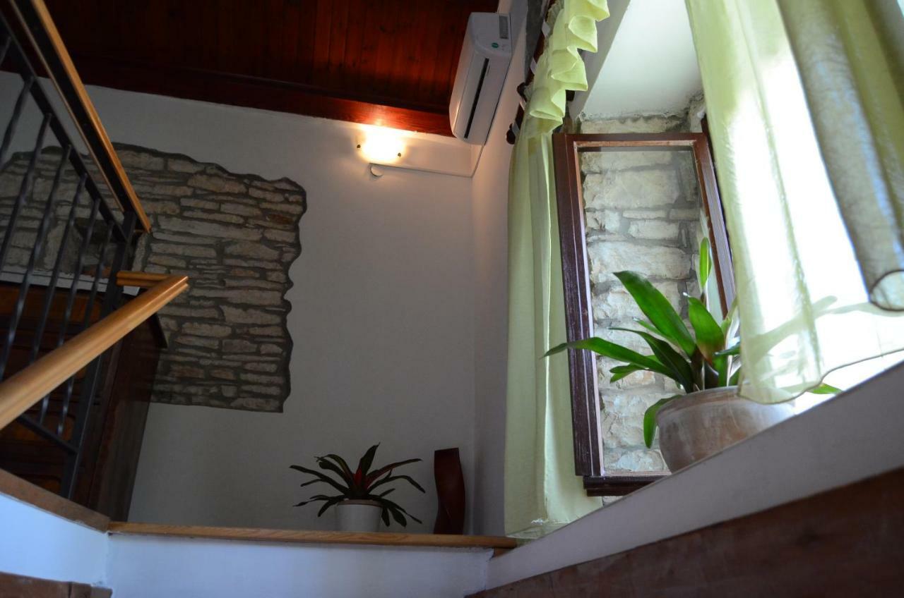 Apartment Duerose Buje Kültér fotó